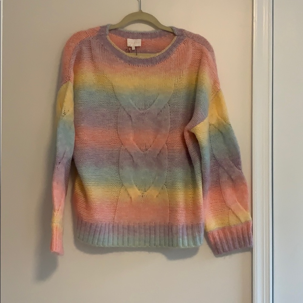Brand new pastel knit sweater